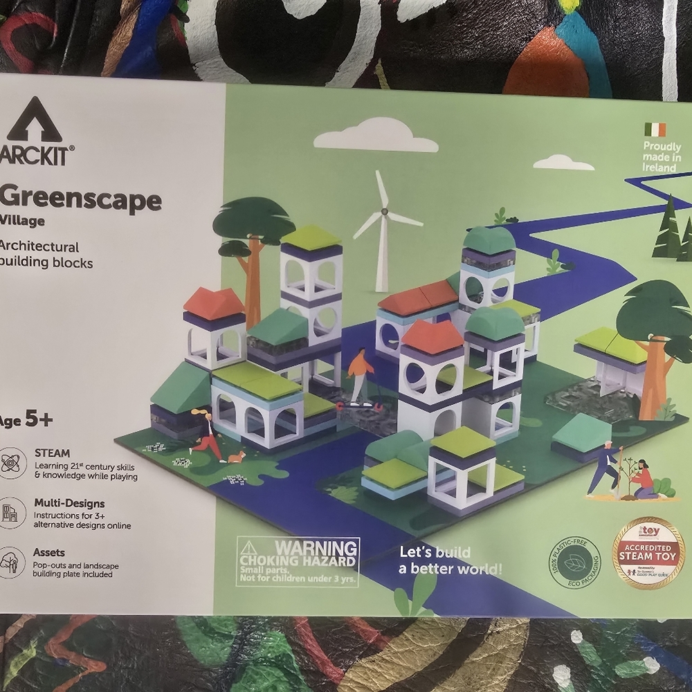 Arckit Greenscape Village  Brand New! Great For Stem And Skill Building Playing.